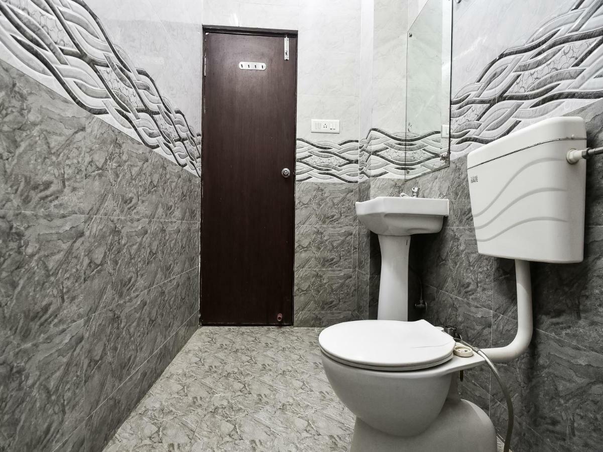 Hotel Lalit Palace Babina Extérieur photo