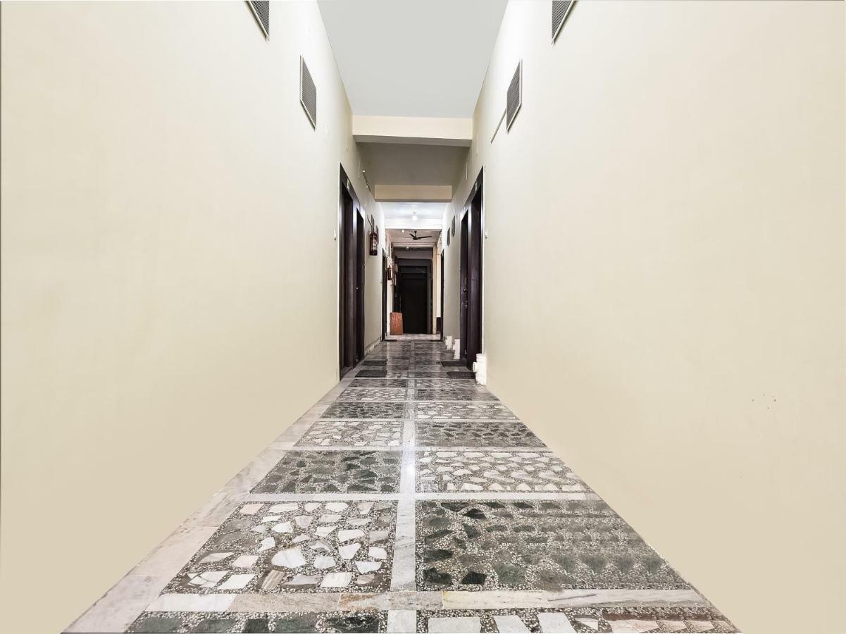 Hotel Lalit Palace Babina Extérieur photo